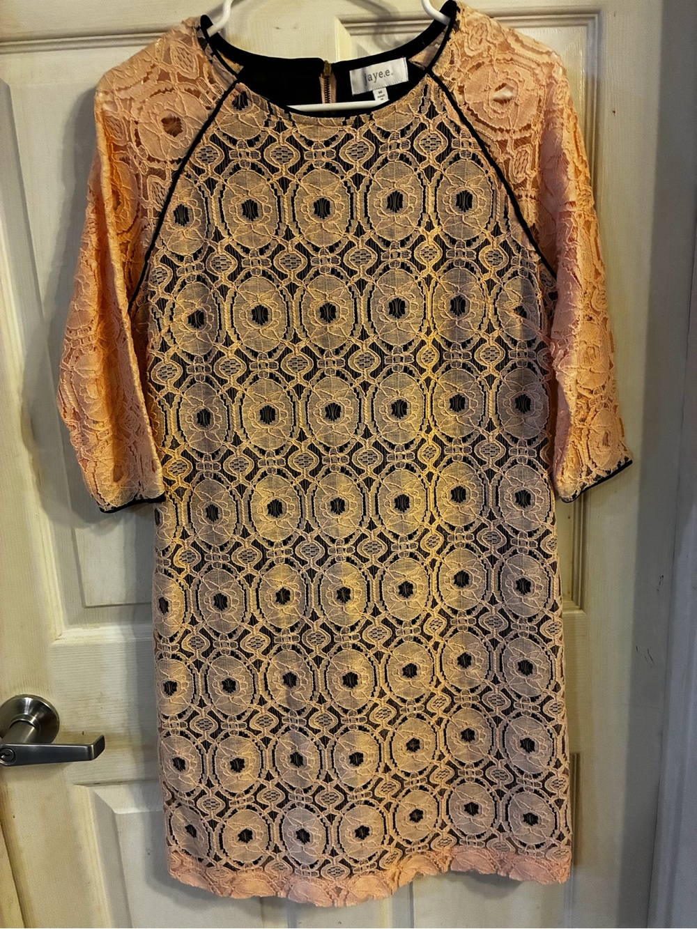 Jaylee Woman’s peach patterned lace sheath dress, Size: M